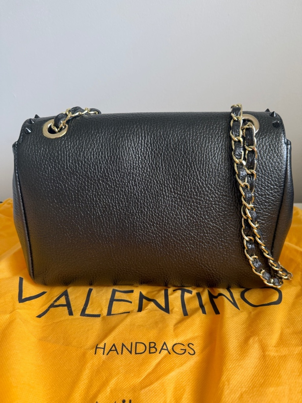 Valentino Black Pebbled Leather Stud-Trim Shoulder Bag with Gold Chain - Picture 3 of 13